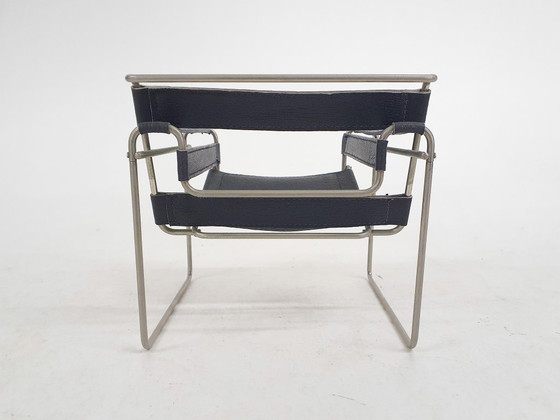 Image 1 of Collection Vitra Miniature : Fauteuil lounge « Wassily » de Marcel Breuer