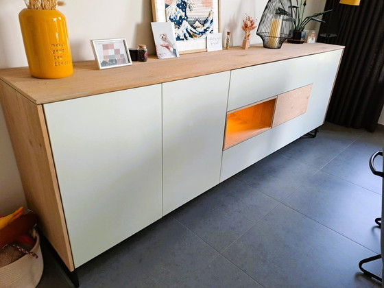 Image 1 of Ensemble XOOON Darwin : buffet, meuble TV, table et chaises, table basse, table à manger et fauteuil.