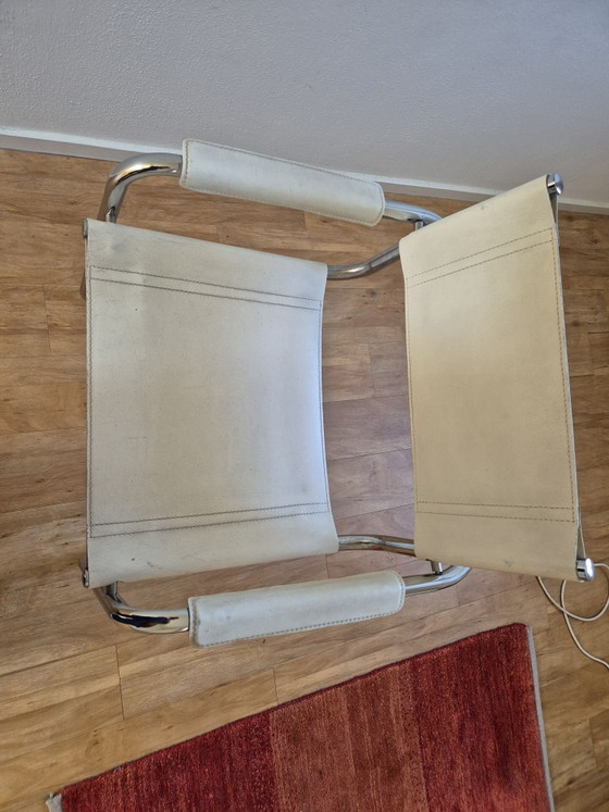 Sedia a sbalzo con struttura tubolare bianca – Poltrone, Pelle, Metallo (photo 6 of 9)
