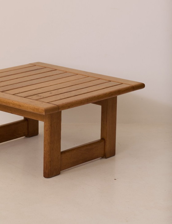 Image 1 of Vintage vierkante salontafel van massief iepenhout, Dlg Regain, circa 1980.