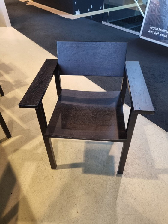 Image 1 of Studio Henk: 10 elegantes sillas de reunión