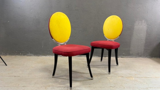 Image 1 of Een paar medaillonstoelen, model Funny Valentine, van Jean-Charles de Castelbajac, 20e eeuw