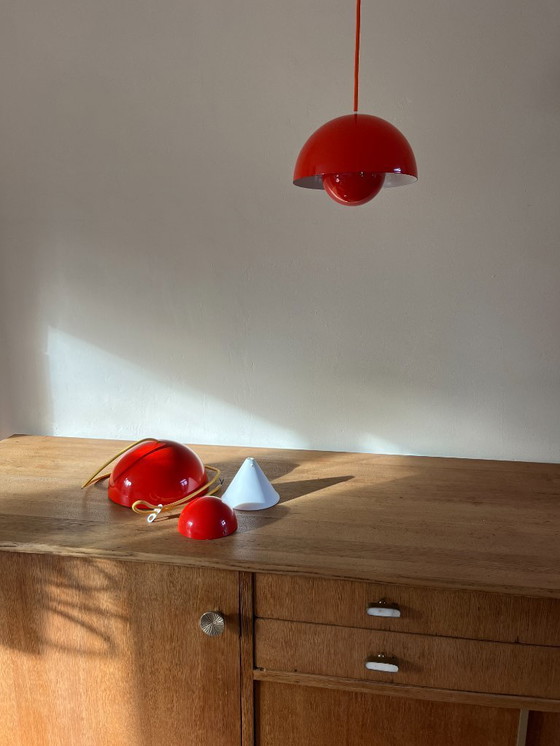 Image 1 of Set di 2 vasi da fiori vintage Louis Poulsen - Verner Panton - VP1 - Lampada dal design danese