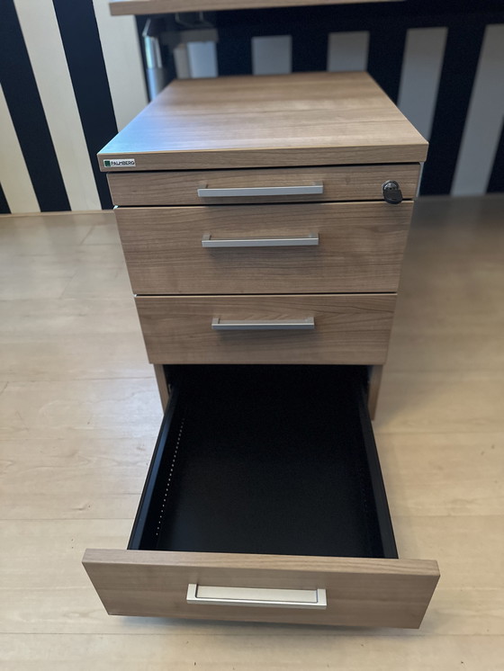 Image 1 of Scrivania + contenitore con ruote + sedia da ufficio Palmberg