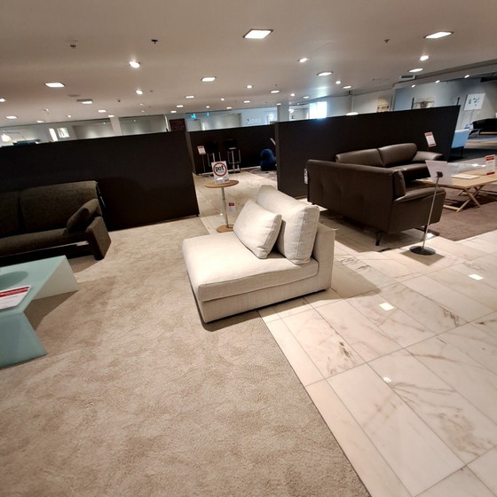 Image 1 of Poltrona Linteloo Studio