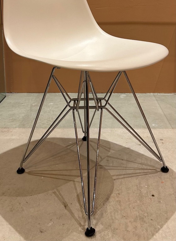 Image 1 of 1 x Vitra Eames DSR