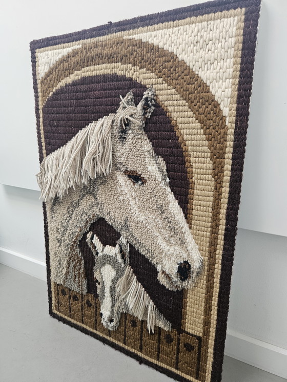 Image 1 of Vintage wandkleed Paarden