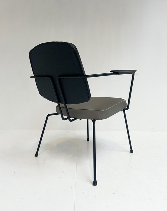 Image 1 of Poltrona modello 5002 con tavolo di Rudolf Wolf per Elsrijk, anni '50