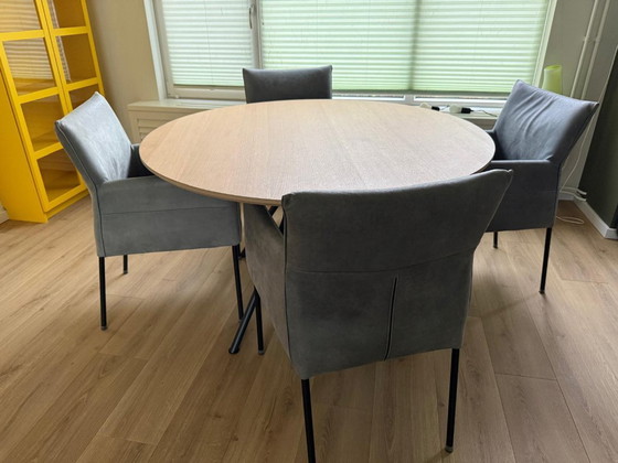 Image 1 of Table à manger Beso