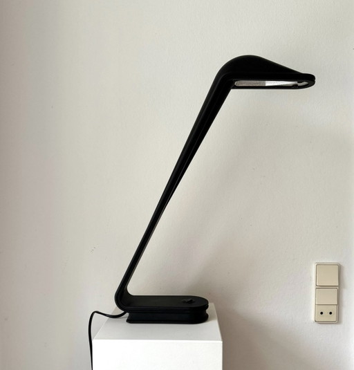 Lampada da tavolo Louis Poulsen Alfred Homann, lampada da tavolo modello "Louis Rappe", Danimarca, 1989S