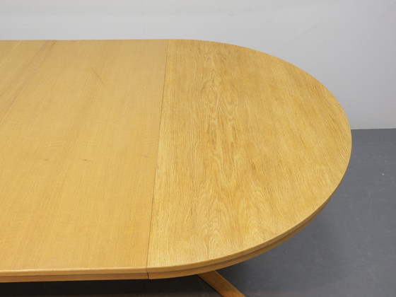 Image 1 of Farstrup Denmark Eettafel | Eiken | rond/ Ovaal