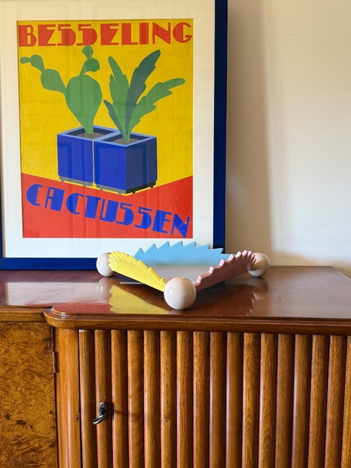 Postmodern ceramic centerpiece / vide poche mod. "Parana" 1st edition, Masanori Umeda, Memphis Milan Italy 1983