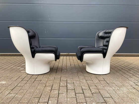 Image 1 of 2x Joe Colombo Elda Stuhl, schwarzes Leder, weißes Fiberglas