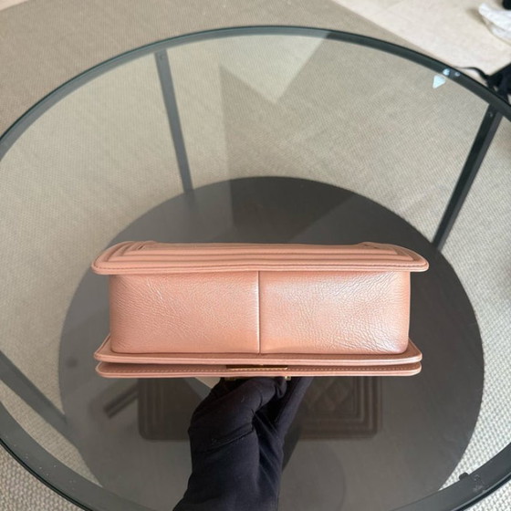 Image 1 of Chanel Boy Medium - 25 cm, cuir de veau matelassé, finitions dorées, collection 20