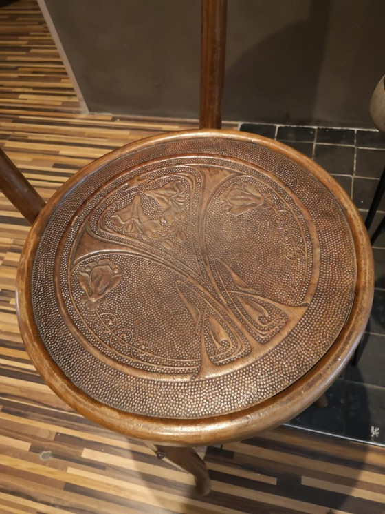Image 1 of Authentieke BAUMANN bistrostel - Vintage gebogen hout met Art Nouveau-decoratie