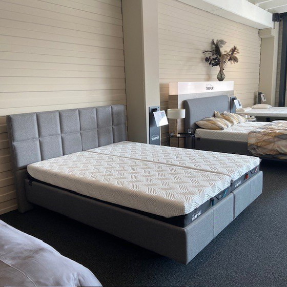 Image 1 of Lit TEMPUR Relax Gris - 160x200