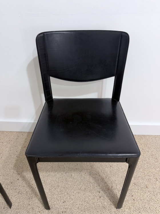 Image 1 of Set di 4 sedie Matteo Grassi in pelle nera – design italiano