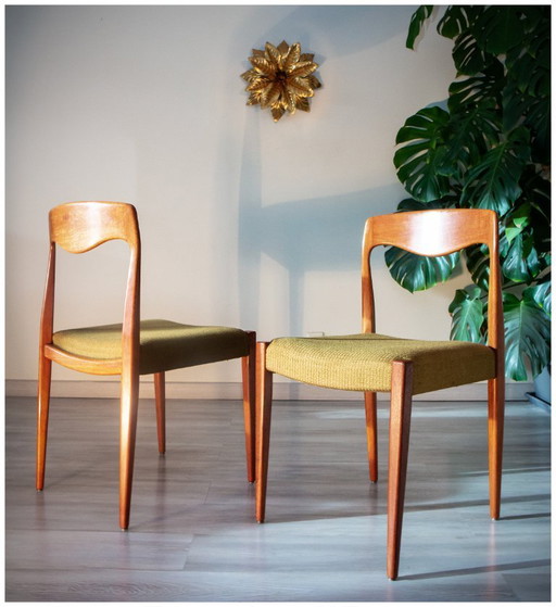 Par de sillas escandinavas de los años 60 al estilo de Niels Otto Moller