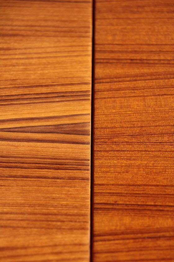 Image 1 of Table de Repas Vintage en Teck – Design Scandinave Extensible