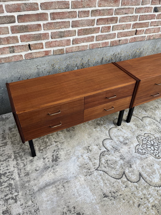 Image 1 of Vintage teakhouten lowboard tv-meubel