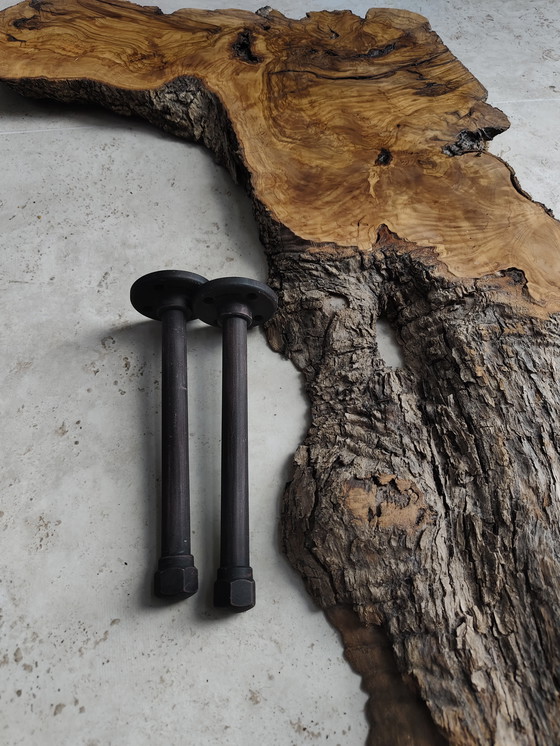 Image 1 of Tavola in legno d'ulivo con mensole