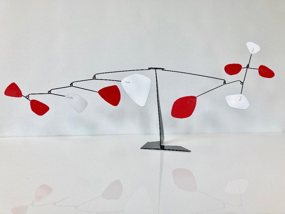 Image 1 of Black Stabile, 10 Blades In Red And White