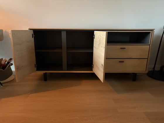 Image 1 of Buffet Henders et Hazel