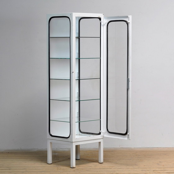 Image 1 of Medizinisches Kabinett aus Eisen und Glas, 1970er Jahre