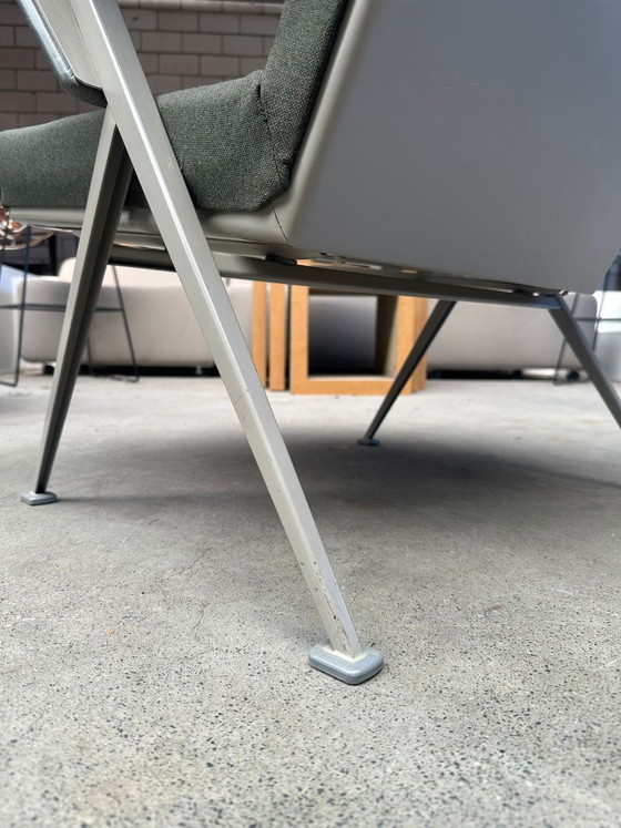 Image 1 of Ahrend Repose fauteuil by Friso Kramer