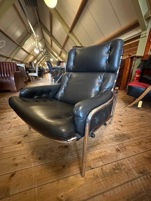 Martin Visser Nagoya SZ09 Fauteuil.