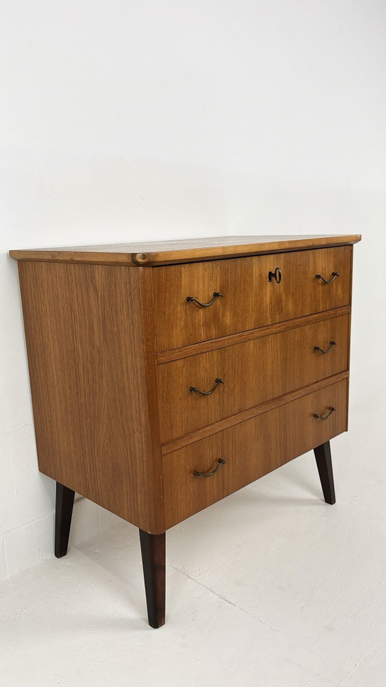 Cassettiera vintage in impiallacciatura di teak – Cassettiere, Legno, Metallo (photo 6 of 10)