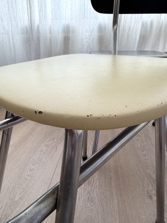 Image 1 of Sedie vintage Brabantia con struttura tubolare (4 pezzi) – Rivestimento in pelle Skai