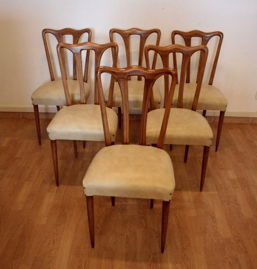 Sechs italienische Mid-Century-Stühle im modernen Stil, bezogen mit weißem Kunstleder