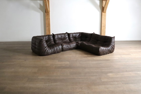 Image 1 of Original Ligne Roset Togo sofa en cuir par Michel Ducaroy, 1970
