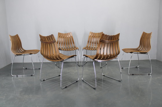 Image 1 of 1980er Satz von sechs skandinavischen Teakholz-Esszimmerstühlen