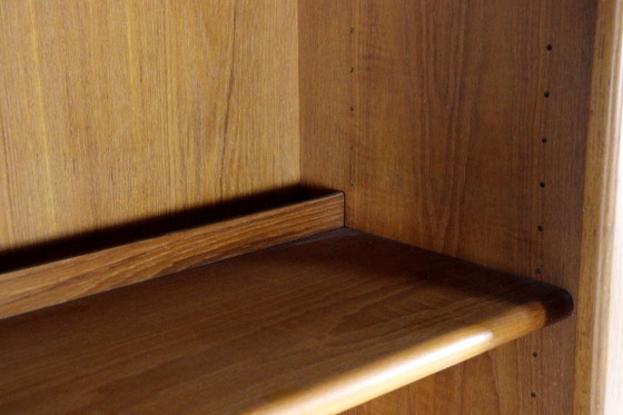 Image 1 of Dyrlund vitrinekast vintage Deens design