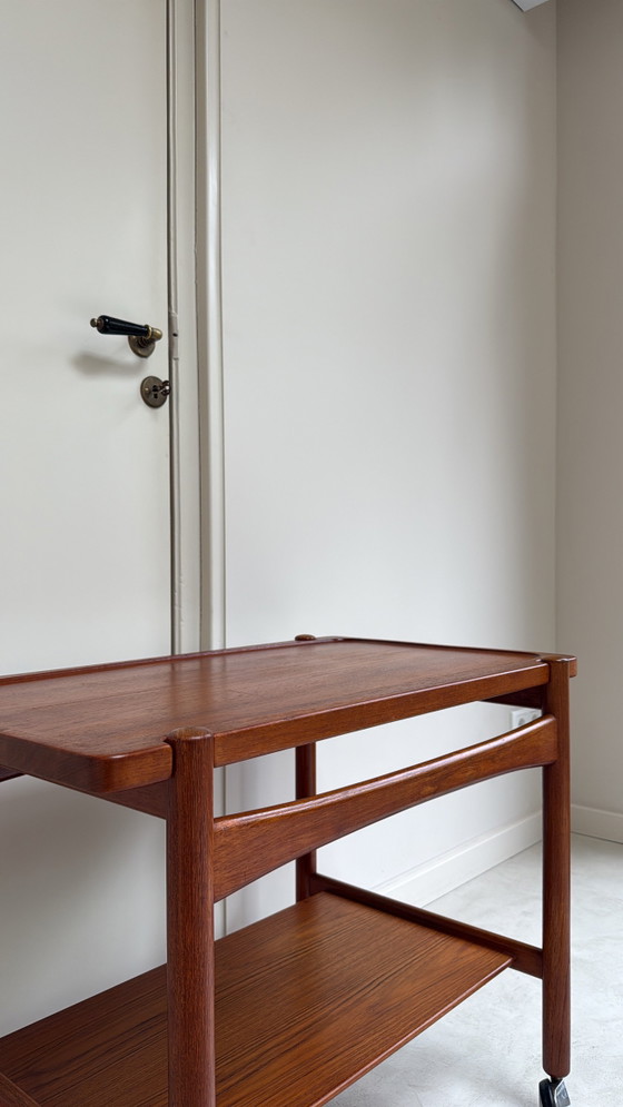 Image 1 of Vintage Deense trolley / serveerwagen ontworpen door Hans J. Wegner