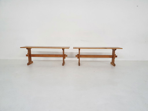 2x Skandinavisch moderne Bänke