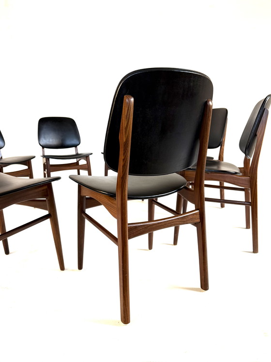 Image 1 of 8 sedie da pranzo vintage danesi, Arne Hovmand Olsen degli anni '60