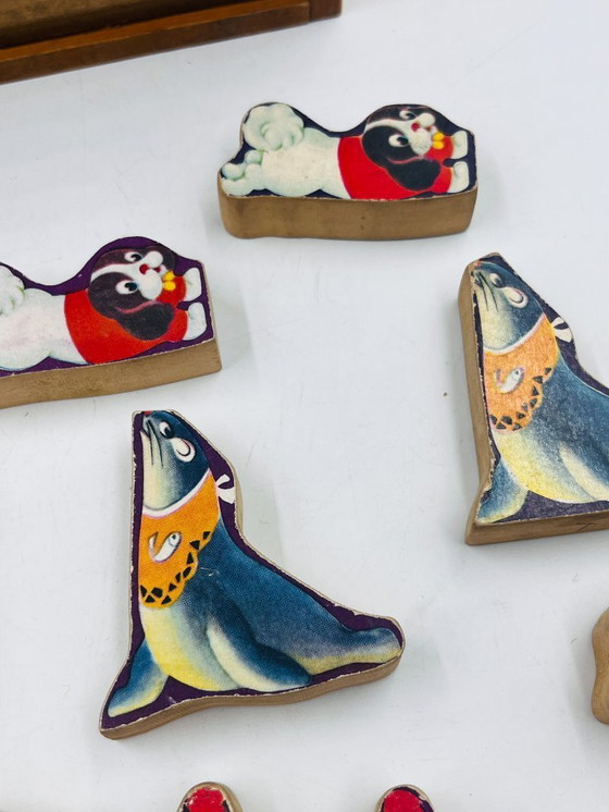 Image 1 of Caja de juguetes de madera para niños