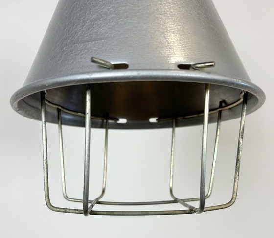 Image 1 of Graue industrielle Aluminium-Käfig-Pendelleuchte, 1970er Jahre
