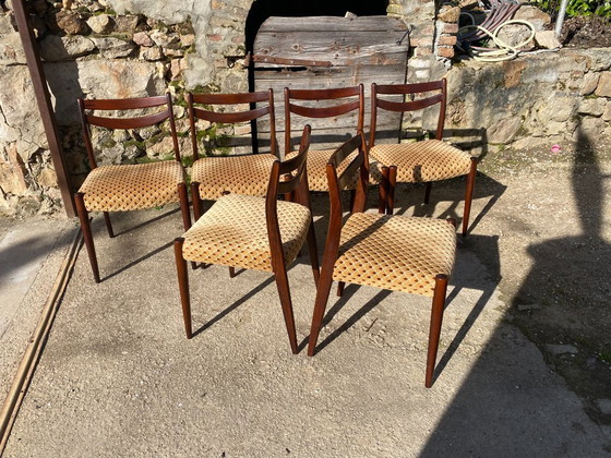 Image 1 of Set van 6 vintage Scandinavische stoelen uit de jaren 50 in palissanderhout.