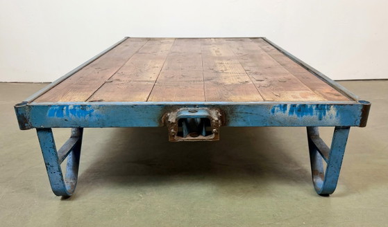 Large Blue Industrial Coffee Table Cart, 1960s – Iron (photo 10 of 15)
