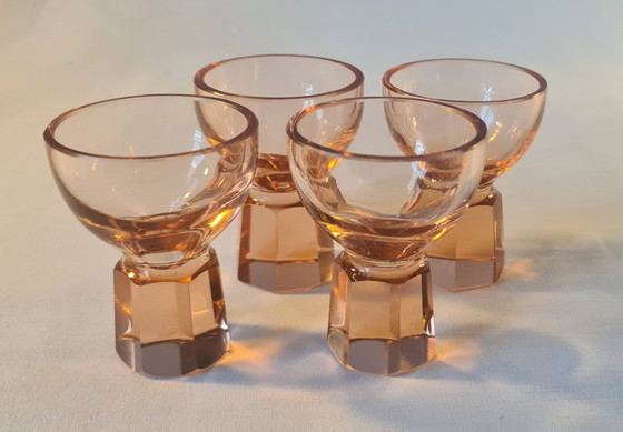 Vintage Art Déco 4 Bicchierini da Liquore con Base a Prisma Rosaline Pesca Vintage 6,5 x 5 (photo 2 of 12)