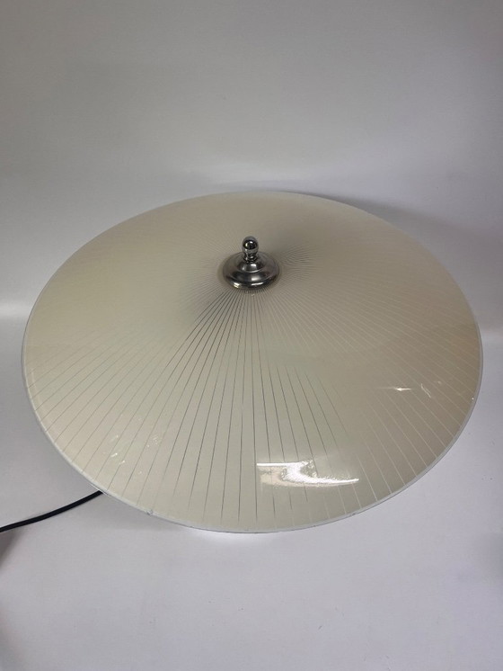 Image 1 of Lampada da tavolo d'epoca cromata con paralume foderato metà secolo