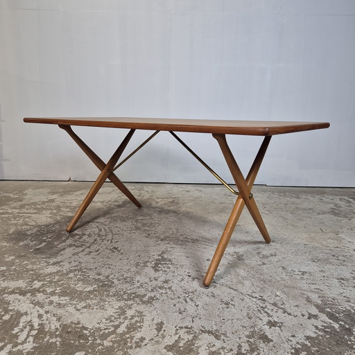 Mesa de comedor danesa vintage Sawbuck AT-303 de Hans Wegner, años 50