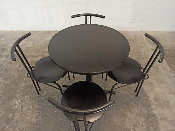 Image 1 of Postmoderne Essgruppe