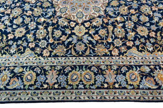Image 1 of Tapis d'orient Isfahan liège noué à la main - 344 x 237 cm