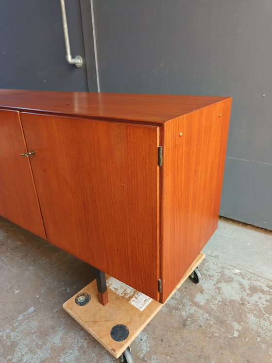Formula credenza vintage elegante anni '60 design retrò stile danese – Formule Meubelen, Credenze, Metallo (photo 4 of 15)