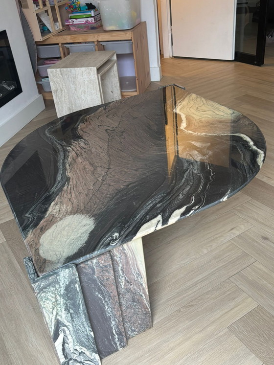 Image 1 of Exclusieve natuurstenen design salontafel – Roche Bobois stijl 